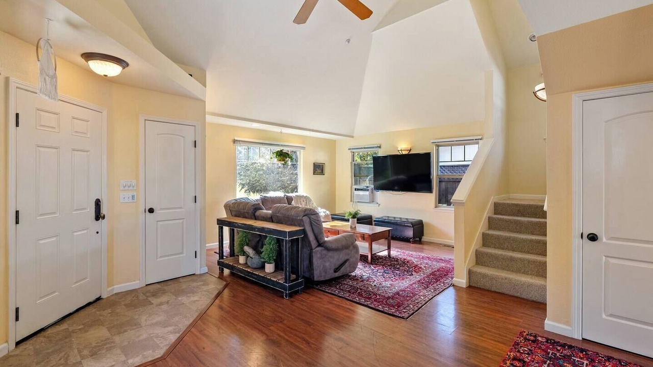 Photo of Livingroom in San Luis Obispo