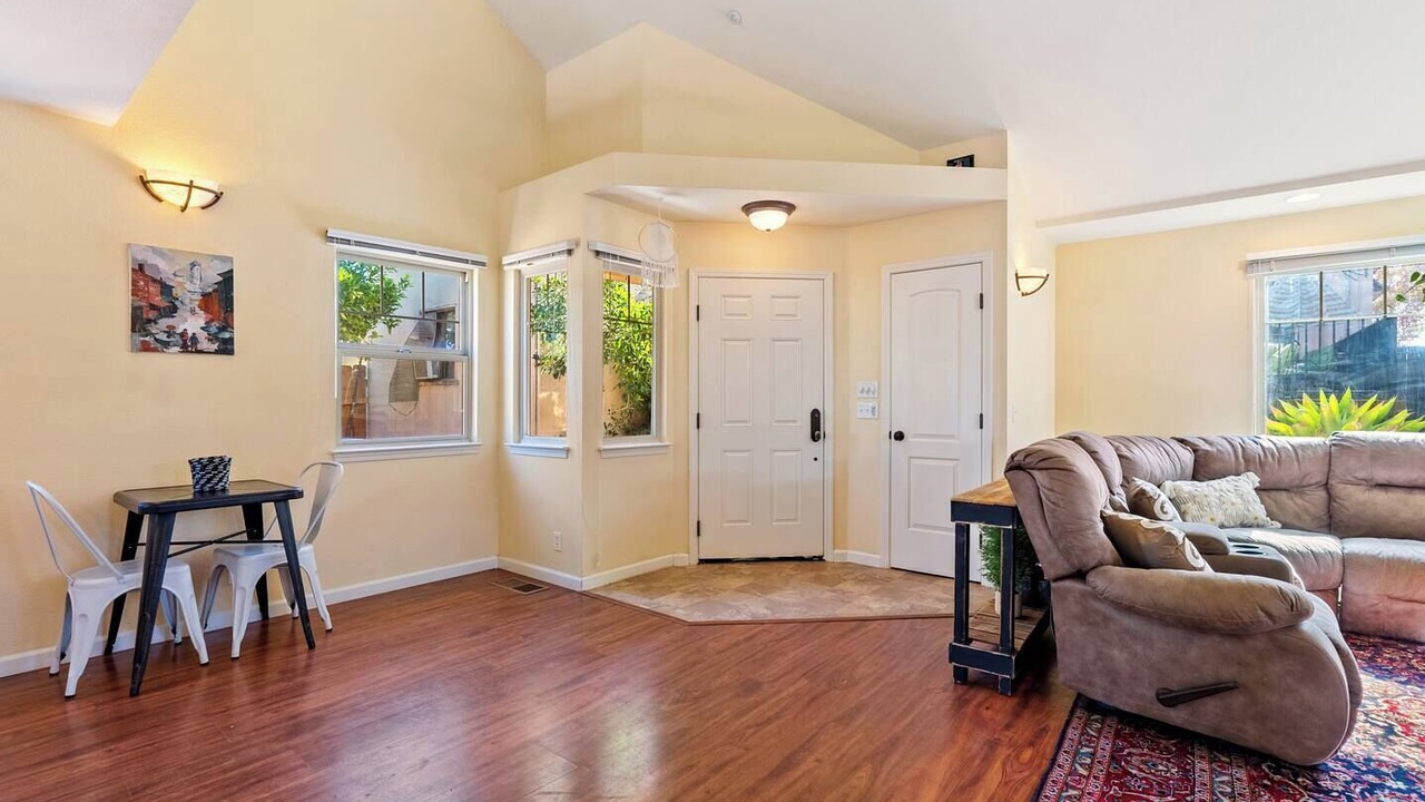 Photo of Livingroom in San Luis Obispo