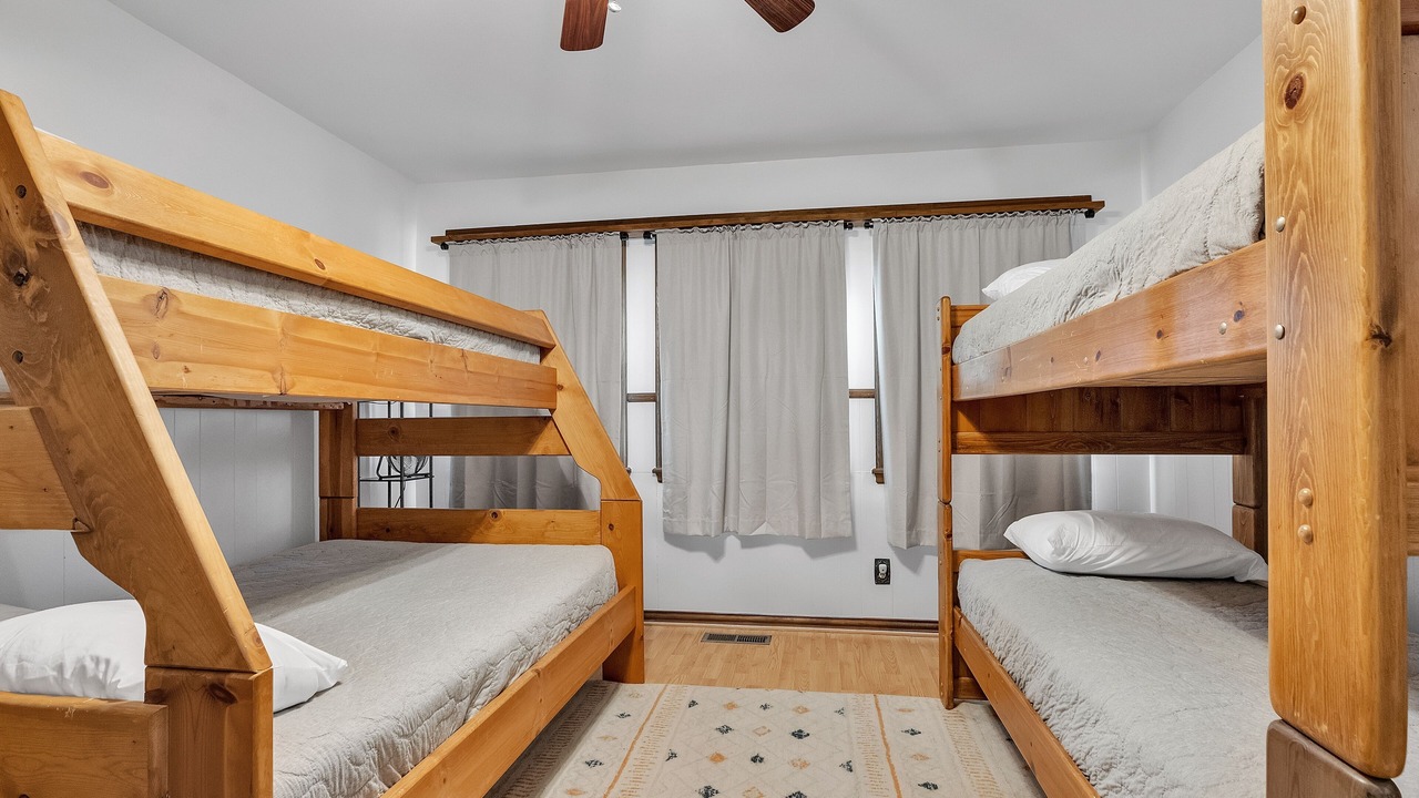 Photo of Bedroom in Moodys