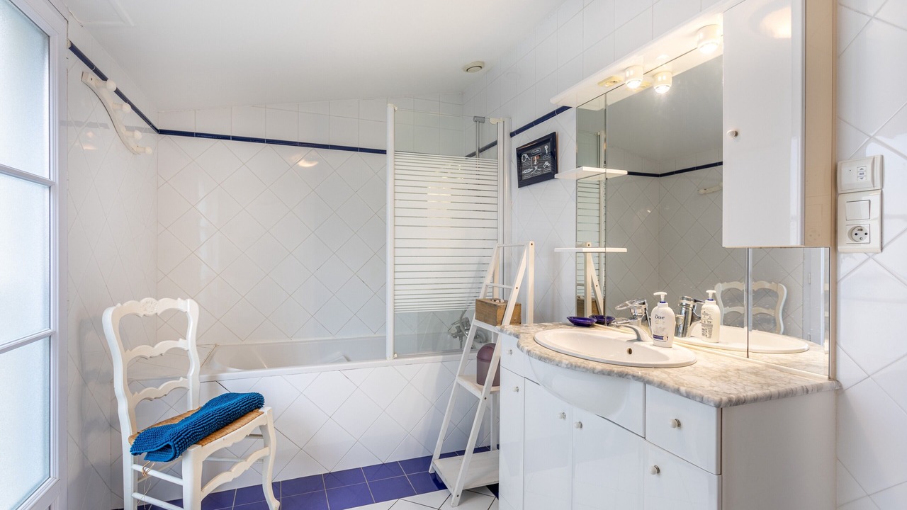 Photo of Bathroom in Les Sables d'Olonne