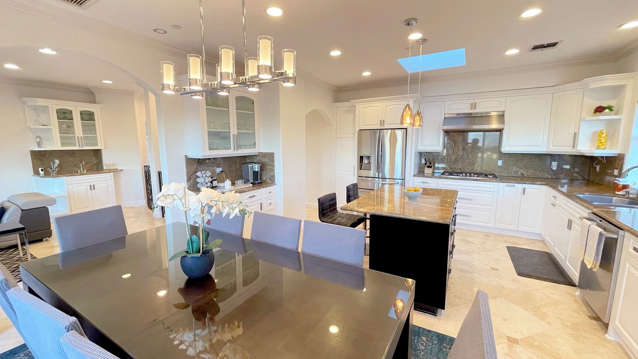 Photo of Kitchen in Woodland Hills