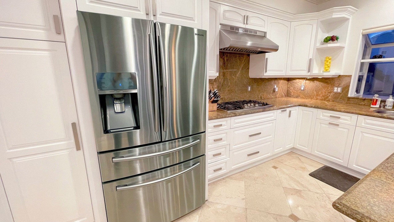 Photo of Kitchen in Woodland Hills