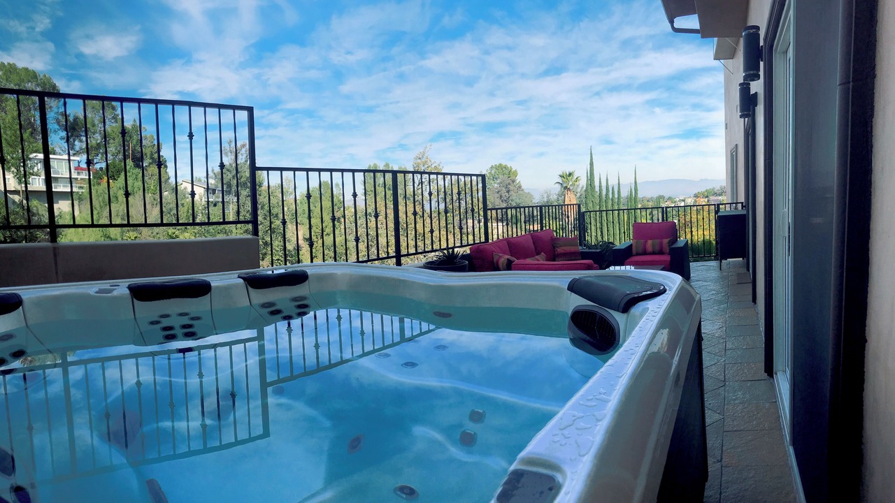 Photo of Patio Balcony in Woodland Hills