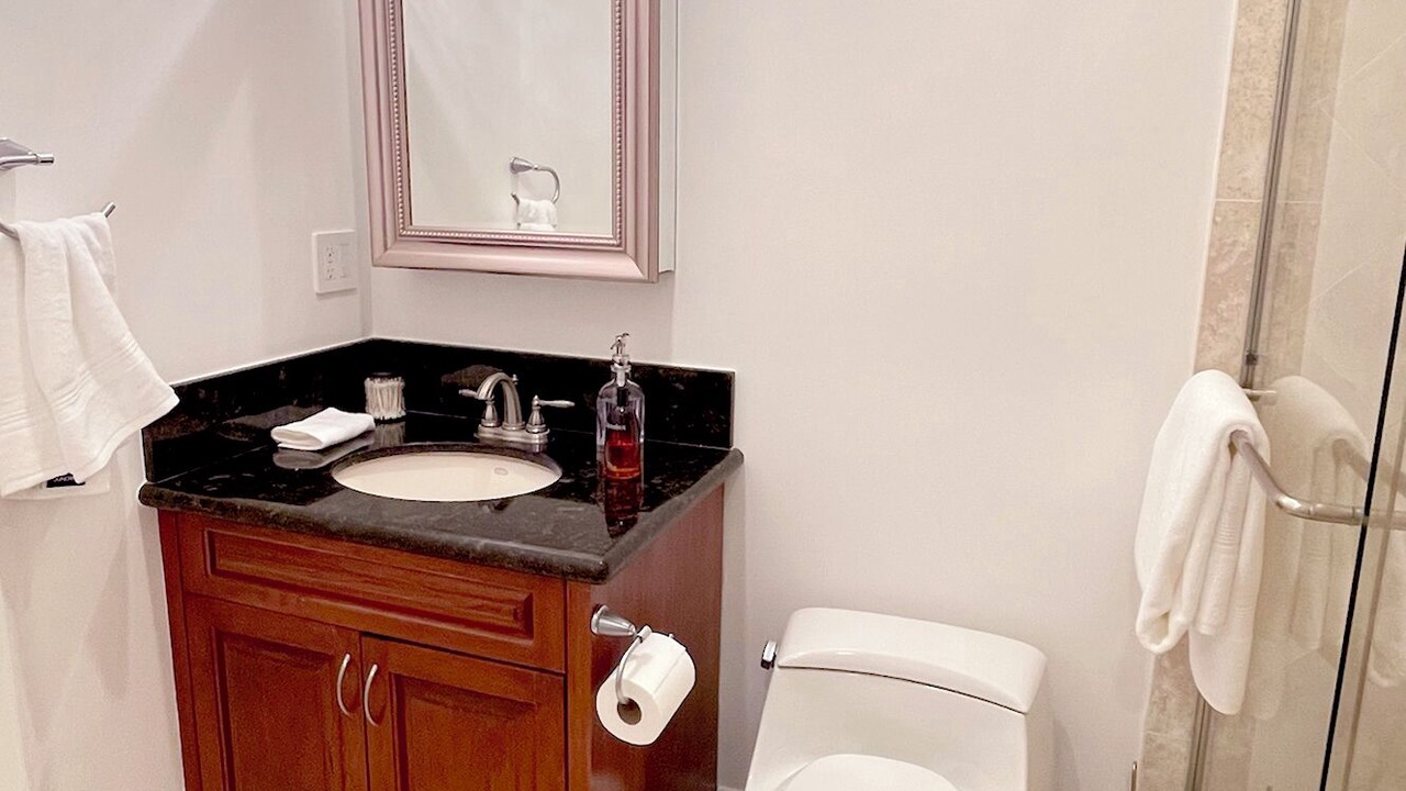 Photo of Bathroom in Woodland Hills