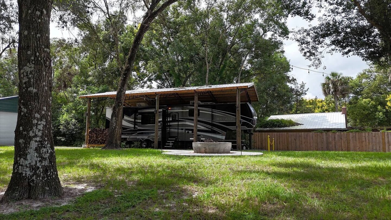 Photo of Outdoor in Lake Helen