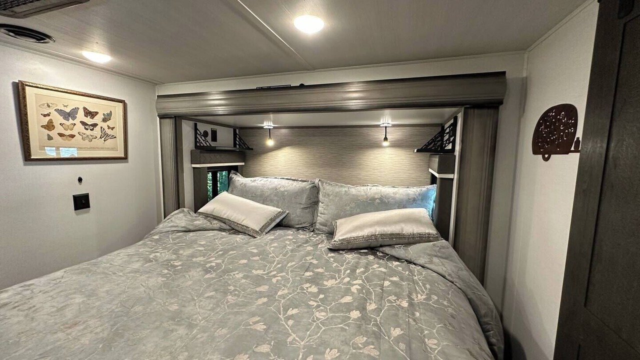 Photo of Bedroom in Lake Helen