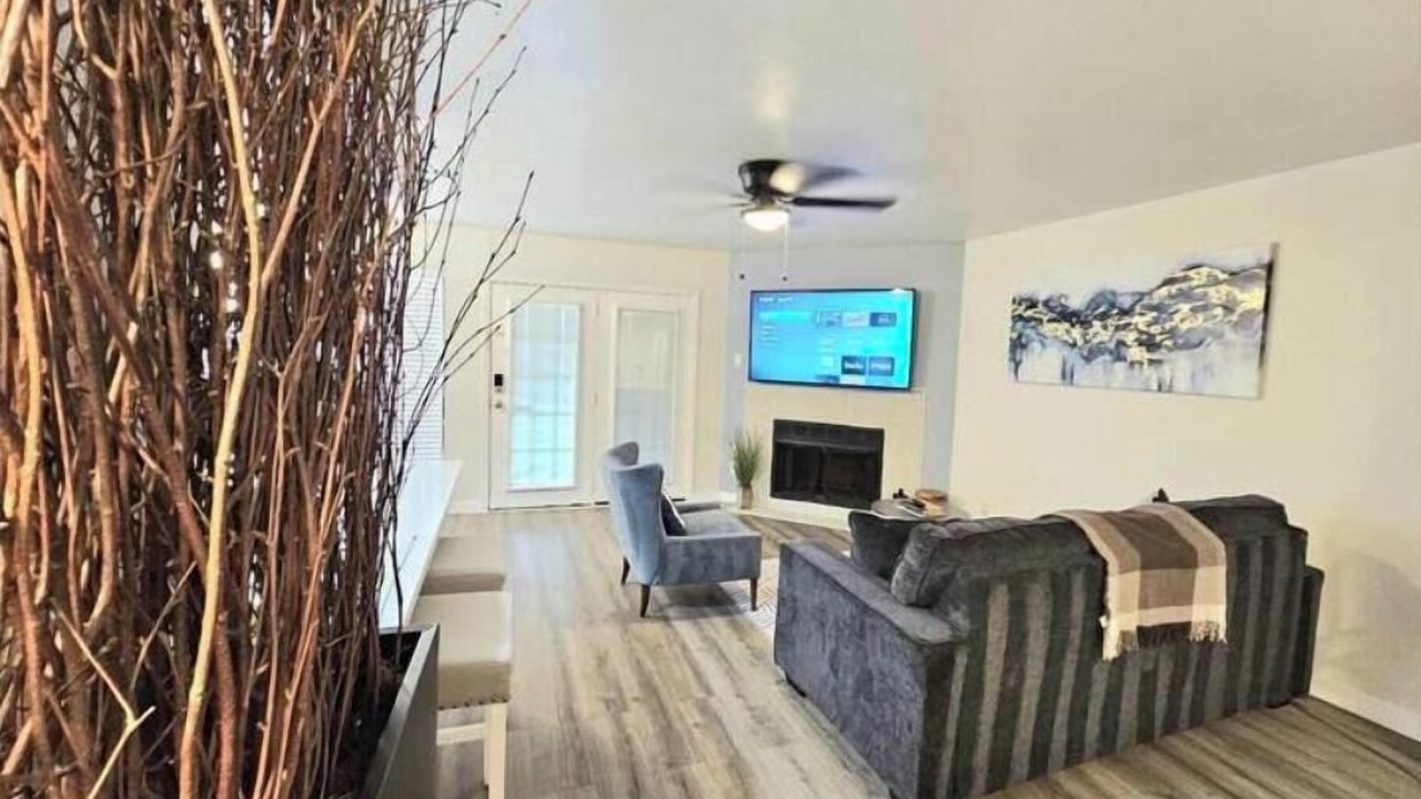 Photo of Livingroom in Garland