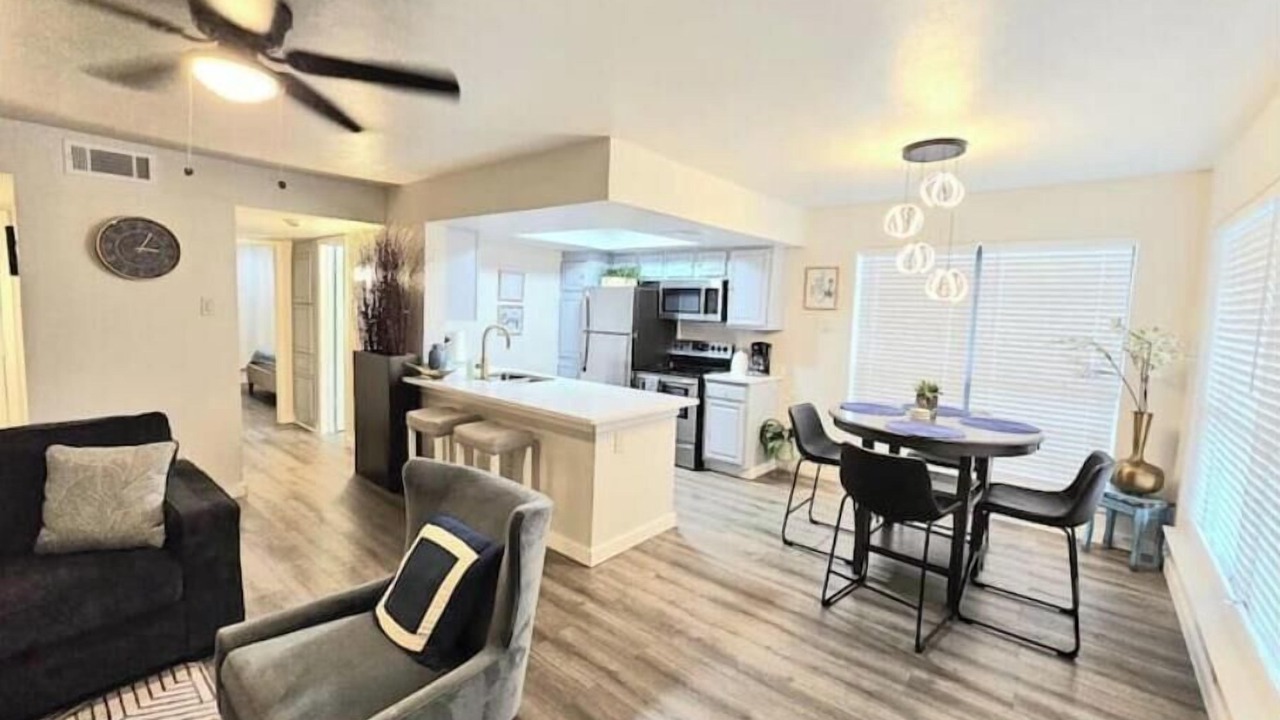 Photo of Livingroom in Garland