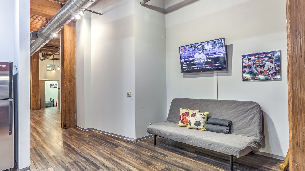 Photo of Livingroom in Downtown West