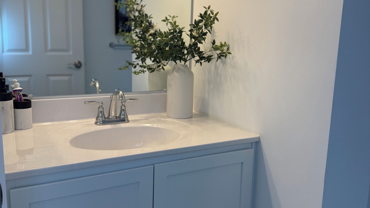 Photo of Bathroom in Canaan