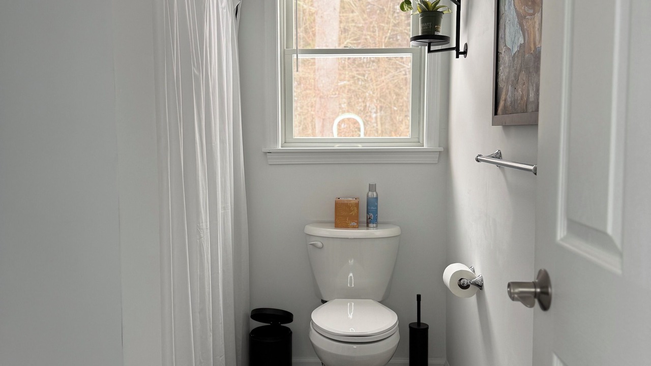 Photo of Bathroom in Canaan