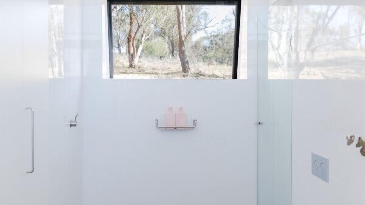 Photo of Bathroom in Eurunderee