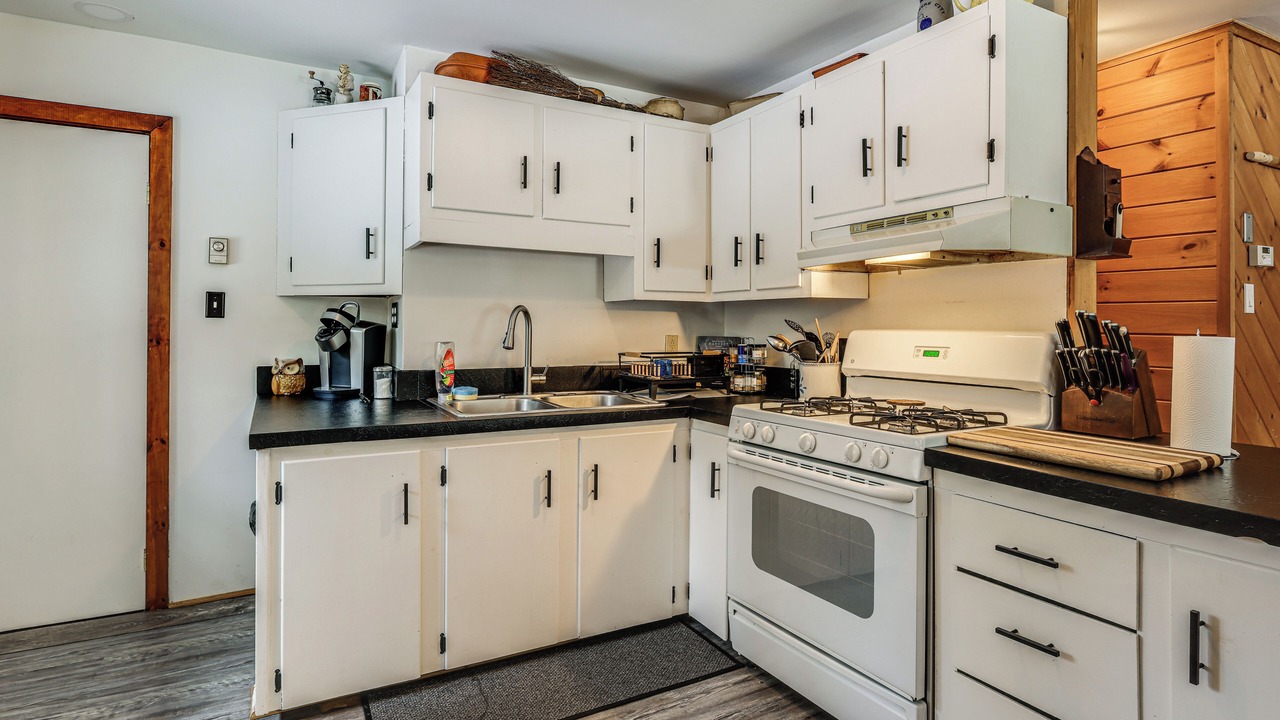 Photo of Kitchen in Schroon Lake