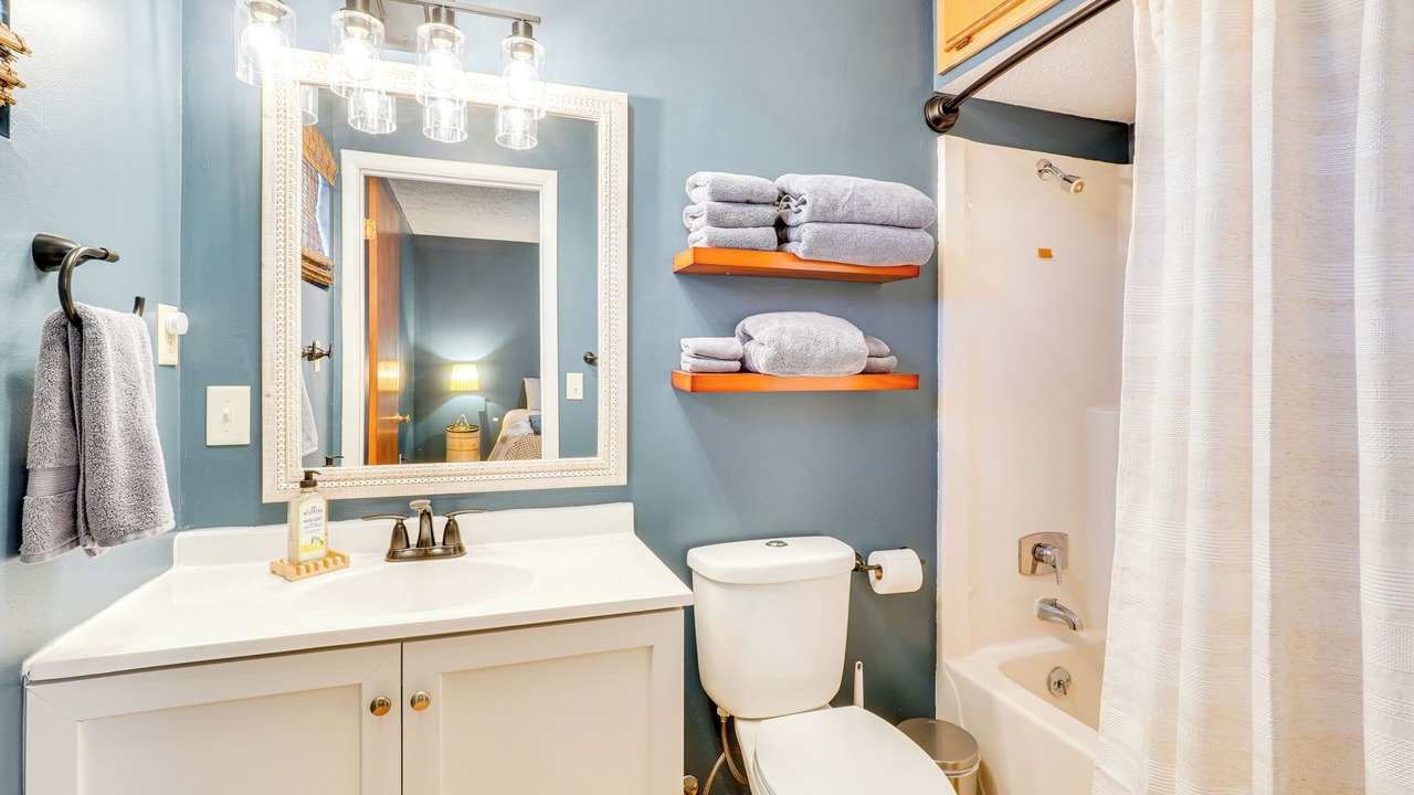 Photo of Bathroom in Eagle Rock