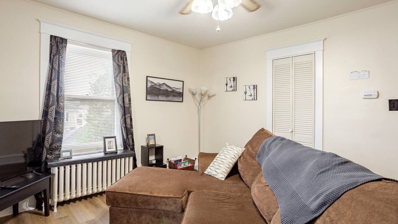 Photo of Livingroom in Shillington