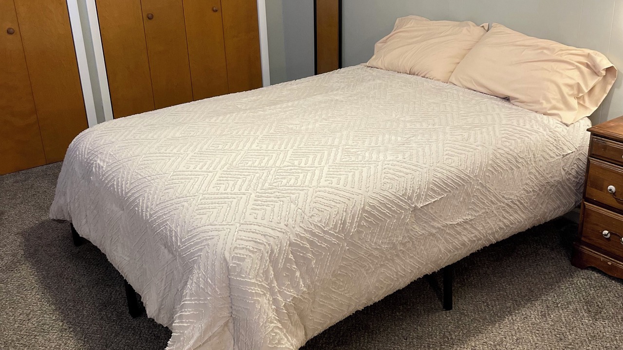 Photo of Bedroom in Urbana