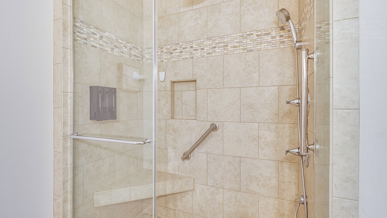 Photo of Bathroom in Huddleston