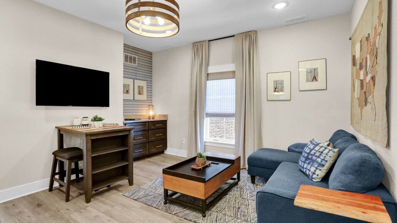 Photo of Bedroom in Midtown