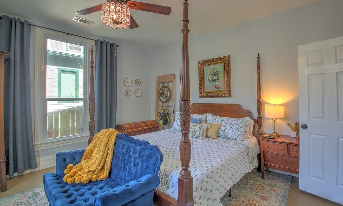 Photo of Bedroom in Hot Springs