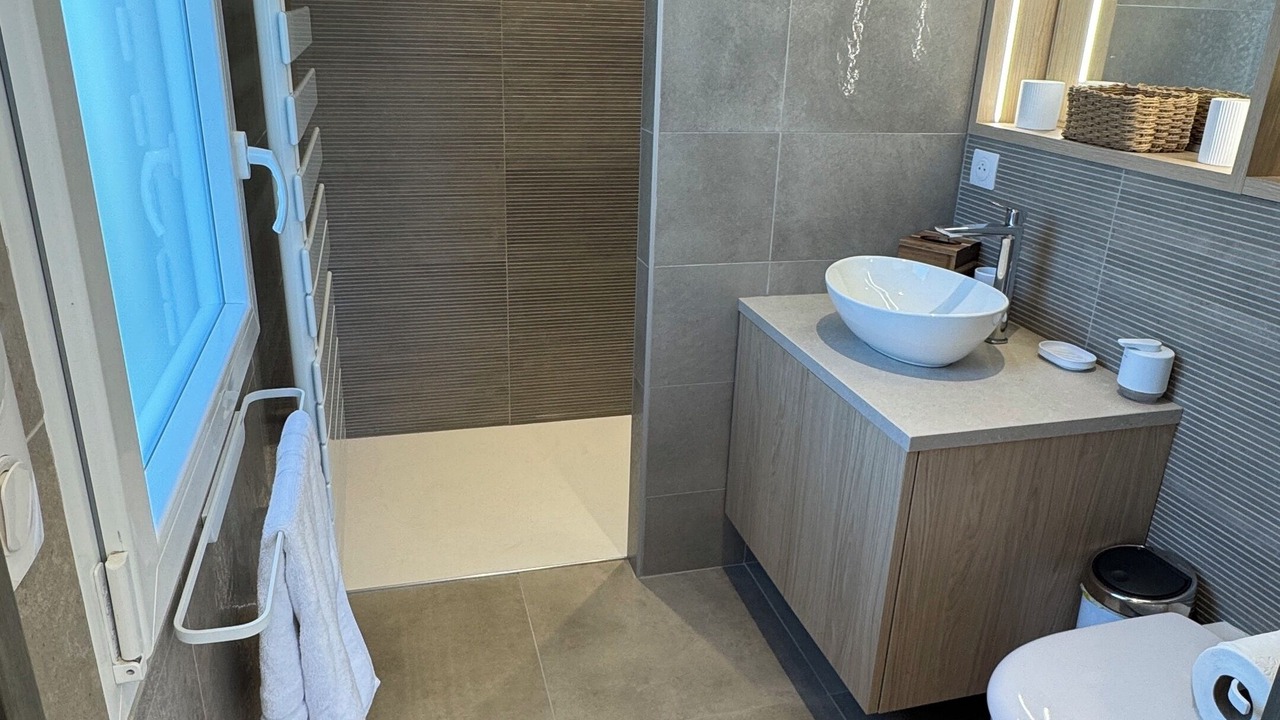 Photo of Bathroom in Saint-Ciers-du-Taillon