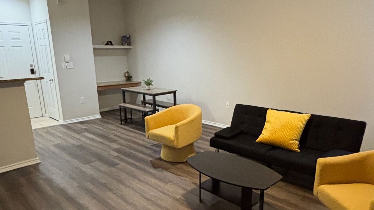 Photo of Livingroom in Falconhead