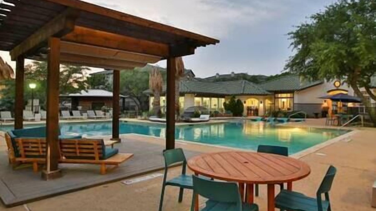 Photo of Outdoor in Falconhead
