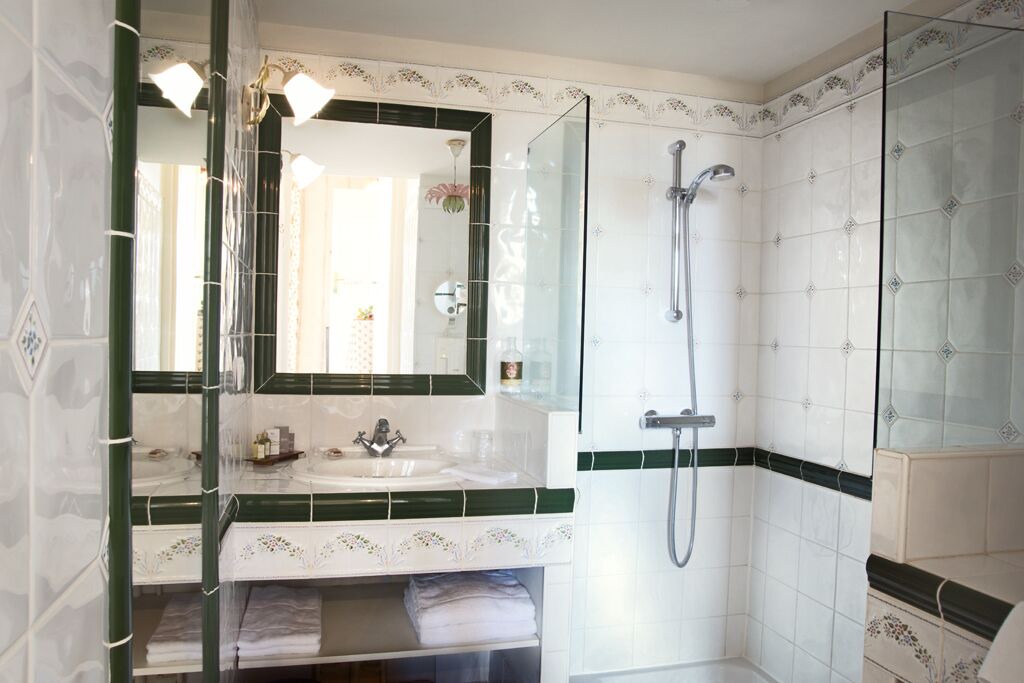 Photo of Bathroom in Noyant-de-Touraine