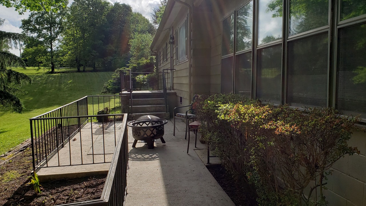 Photo of Patio Balcony in Young Harris