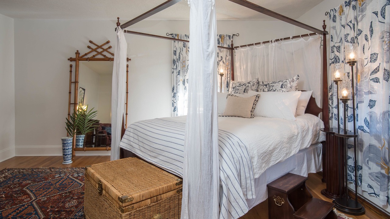 Photo of Bedroom in Hendersonville