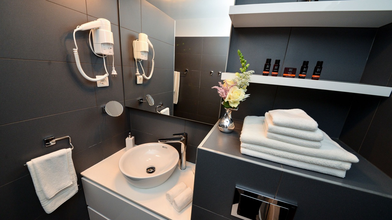 Photo of Bathroom in Vir
