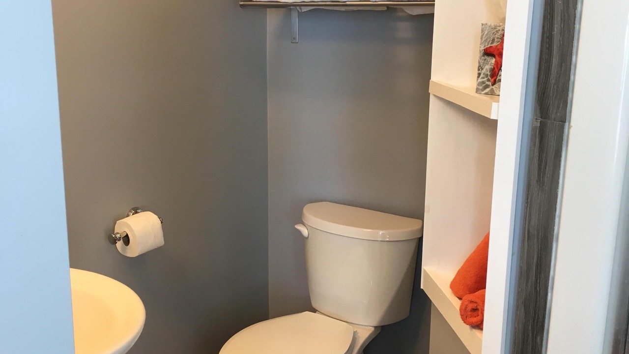 Photo of Bathroom in Amherstburg
