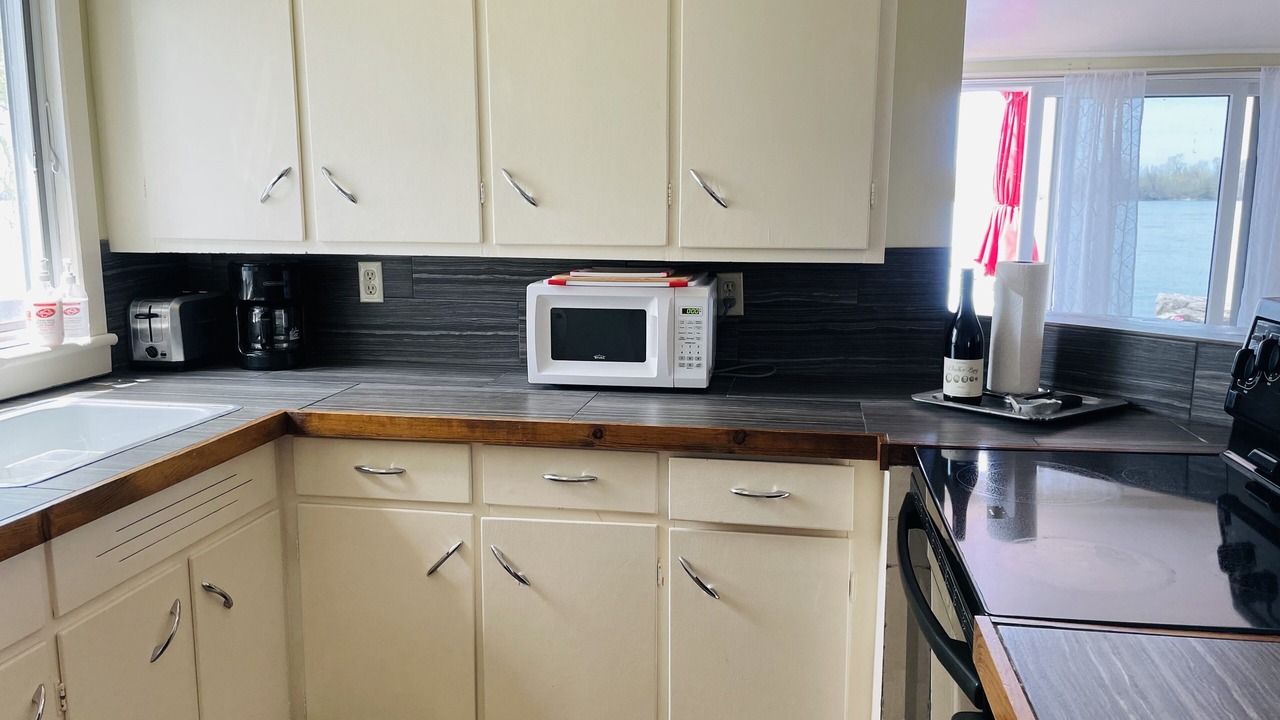 Photo of Kitchen in Amherstburg