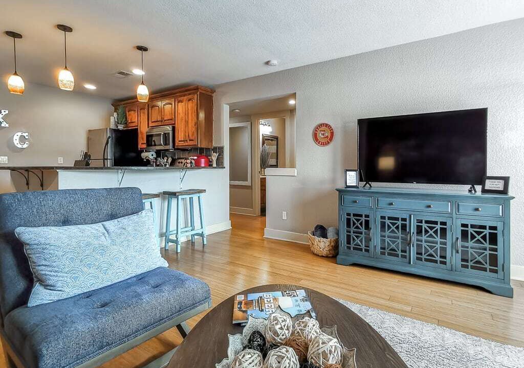 Photo of Livingroom in Plaza Westport