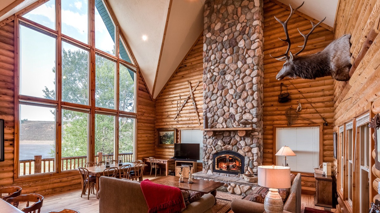 Photo of Livingroom in Helper