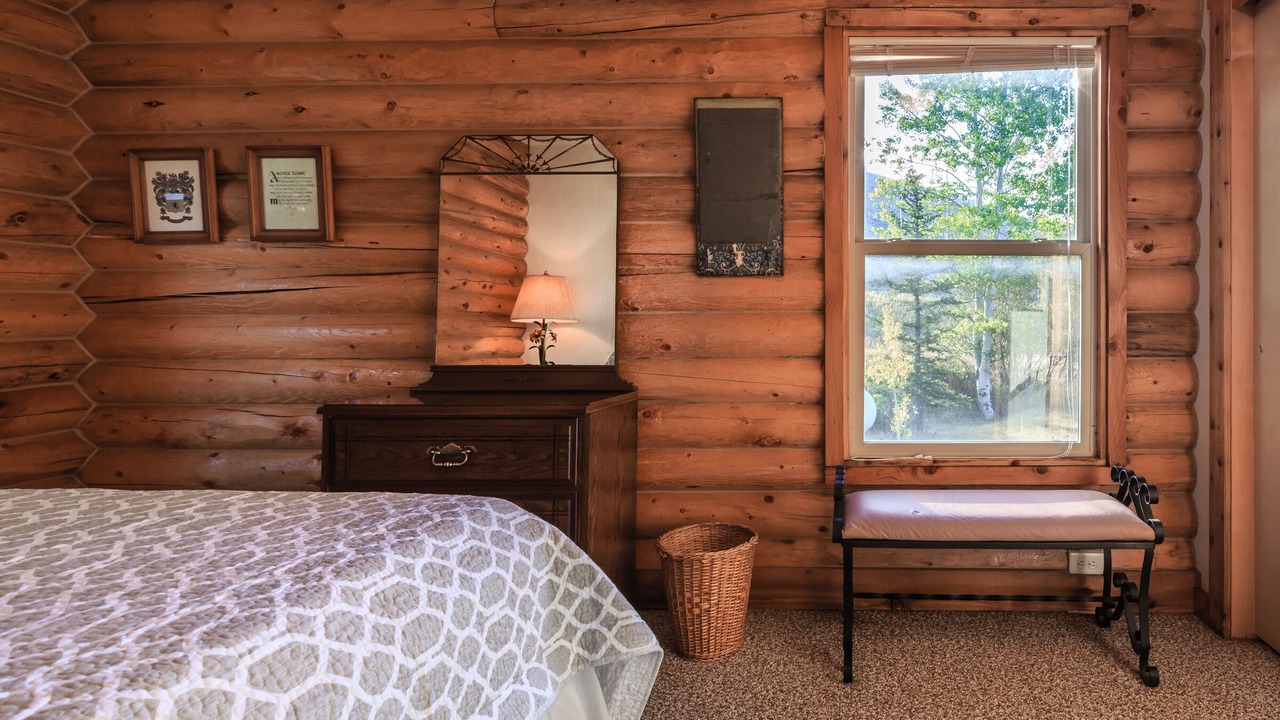 Photo of Bedroom in Helper