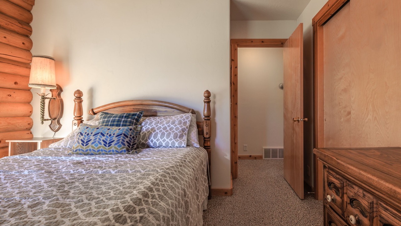 Photo of Bedroom in Helper