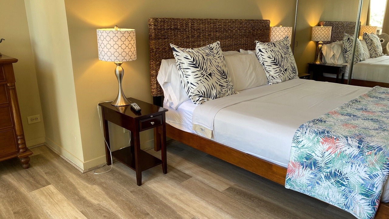 Photo of Bedroom in Diamond Head - Kapahulu - St. Louis