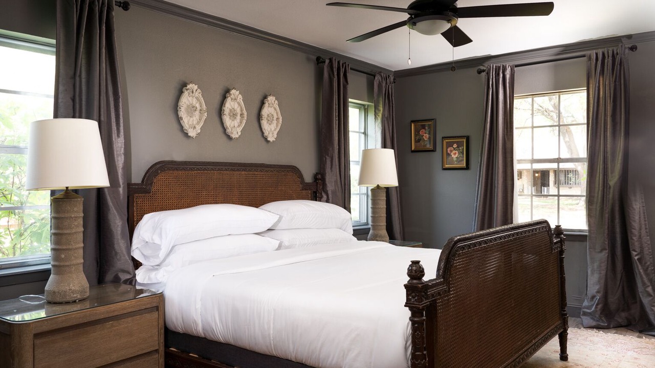 Photo of Bedroom in Mountainview