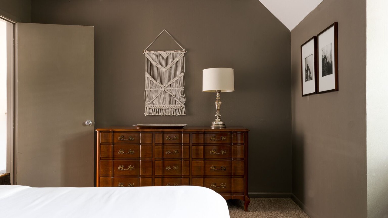 Photo of Bedroom in Mountainview