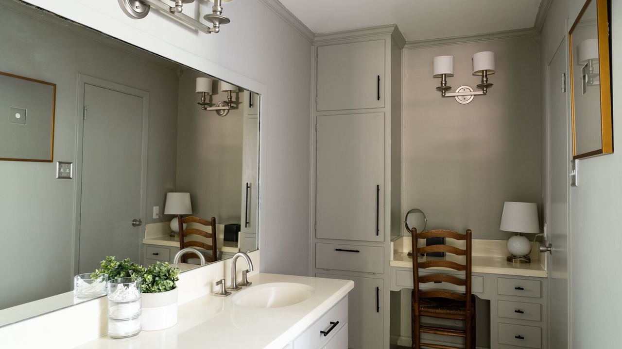 Photo of Bathroom in Mountainview