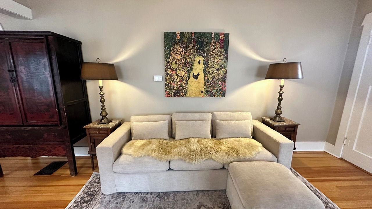Photo of Livingroom in Old North End
