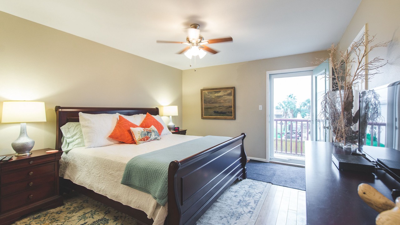 Photo of Bedroom in Leeward Sands