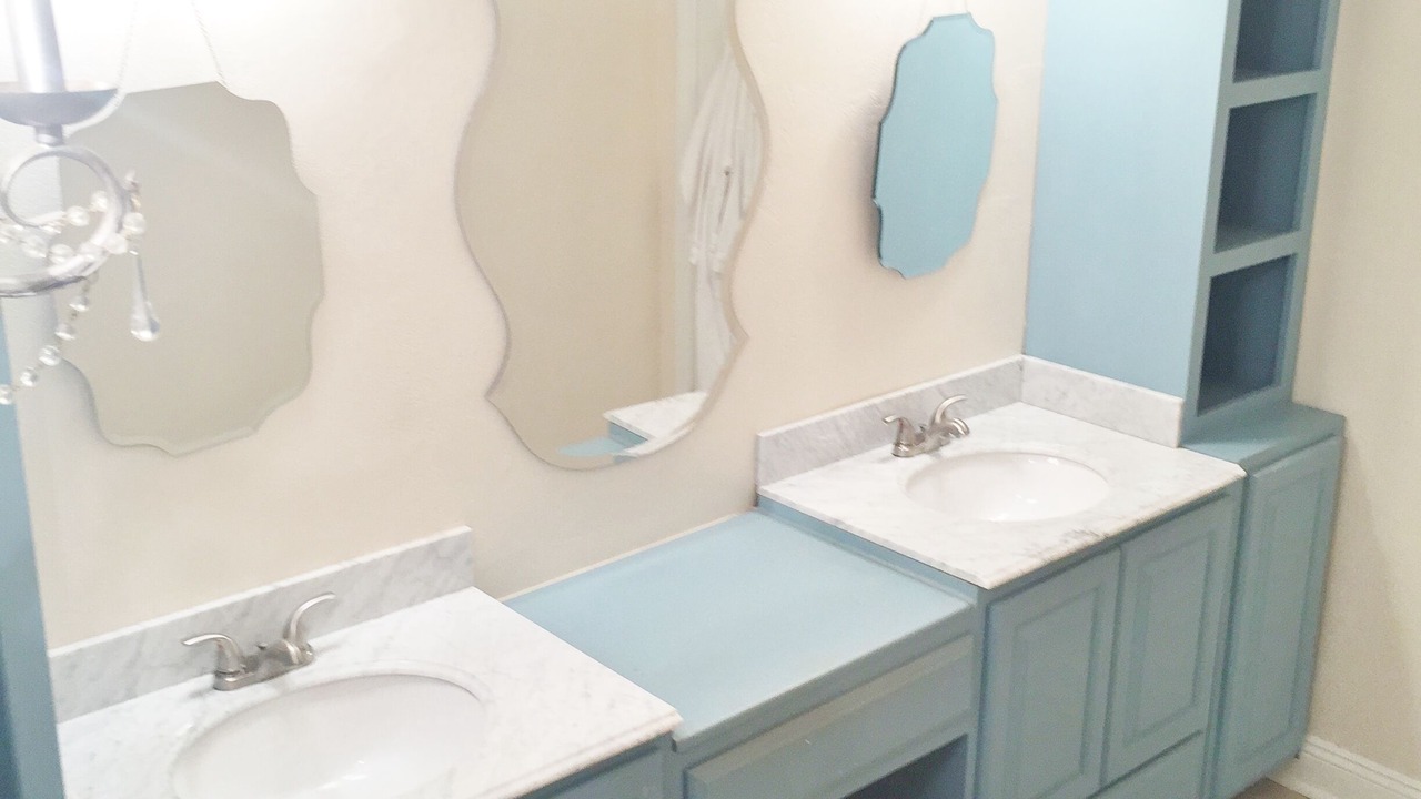 Photo of Bathroom in North Hi Mount