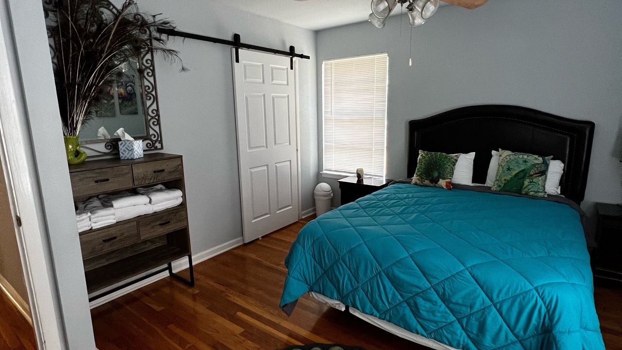 Photo of Bedroom in Medical Center District