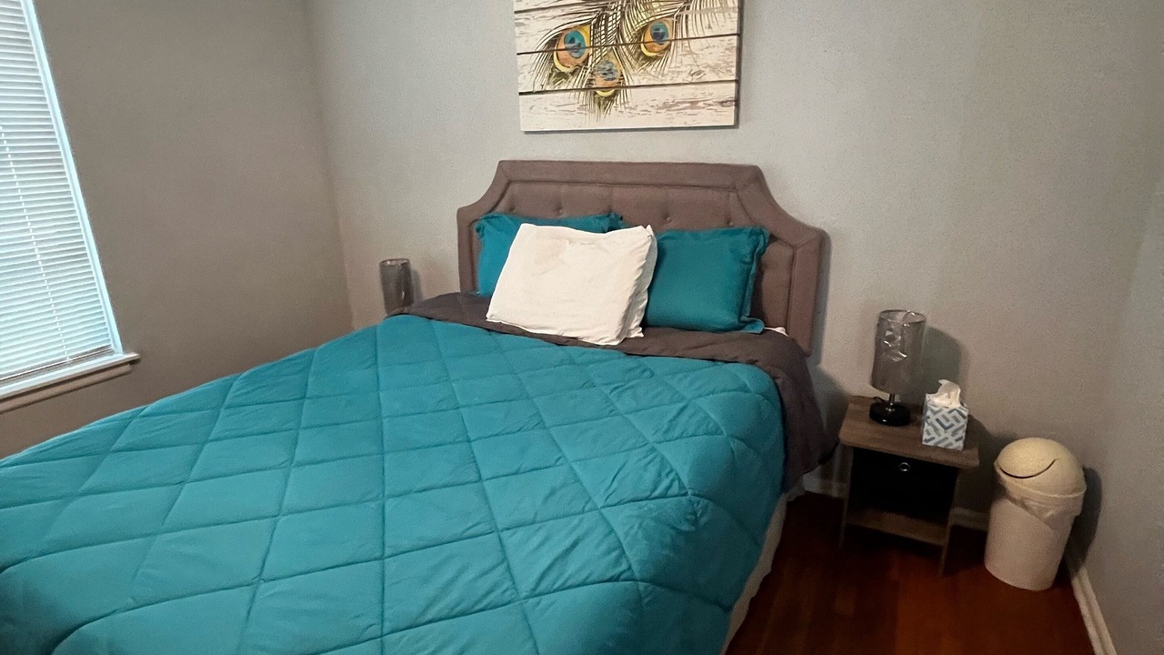 Photo of Bedroom in Medical Center District