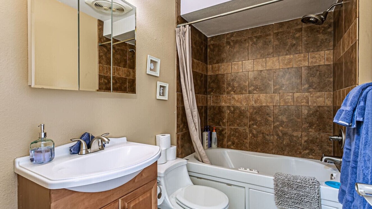 Photo of Bathroom in North End