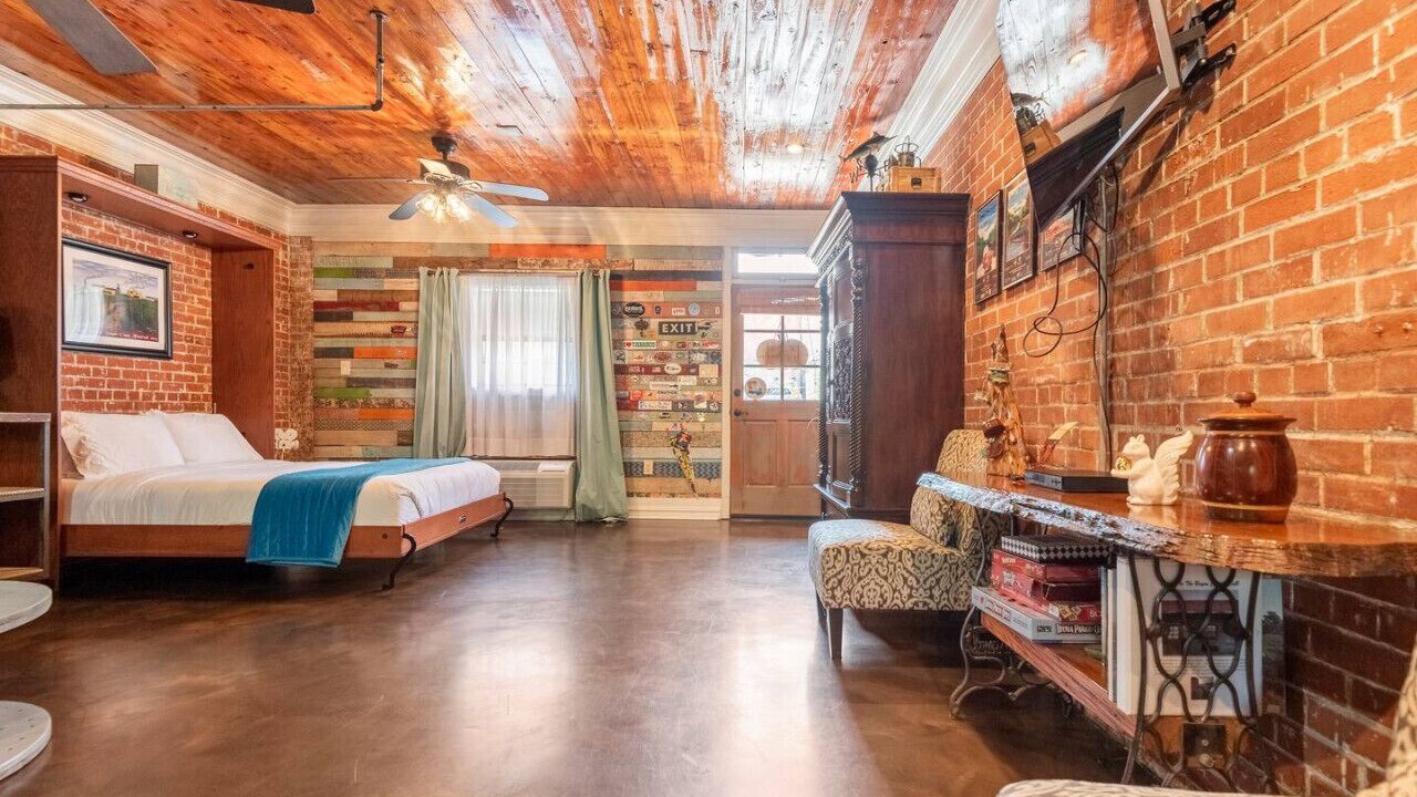 Photo of Bedroom in New Iberia