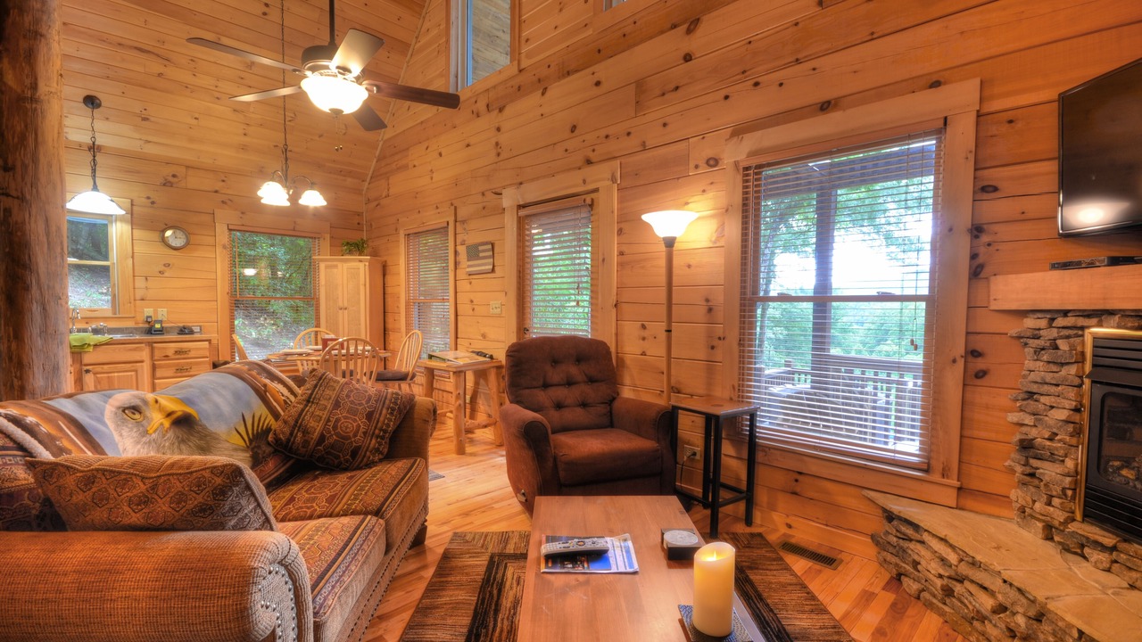 Photo of Livingroom in Bryson City