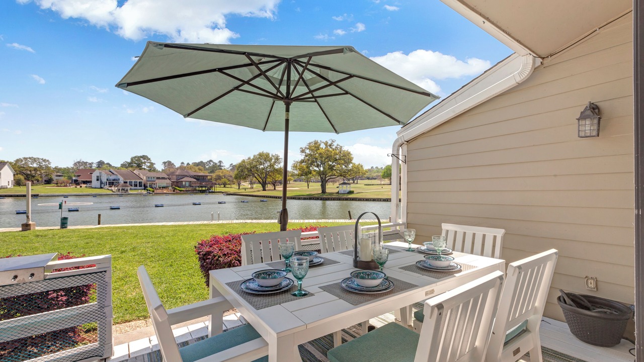 Photo of Outdoor in April Sound