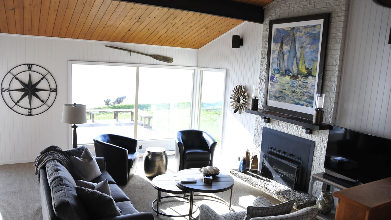 Photo of Livingroom in Lopez Island